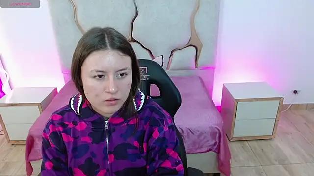 Chanel_tay from StripChat is Freechat