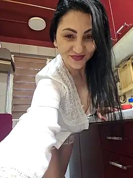 charrlote_love from StripChat is Freechat