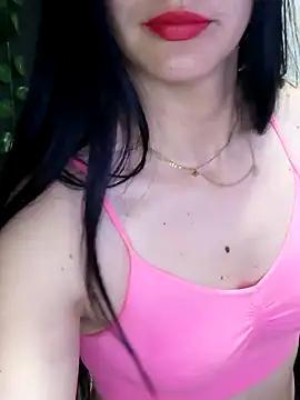 Coryna_jamess from StripChat is Freechat