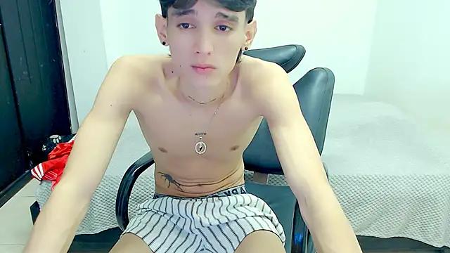 Curtis_Jones from StripChat is Freechat