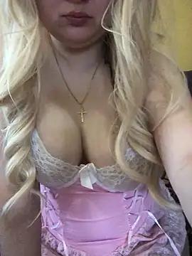 HoneyLena69 from StripChat is Freechat