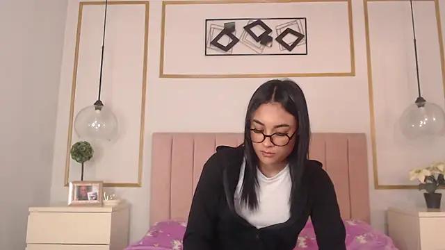 Jasmine_Lander from StripChat is Freechat