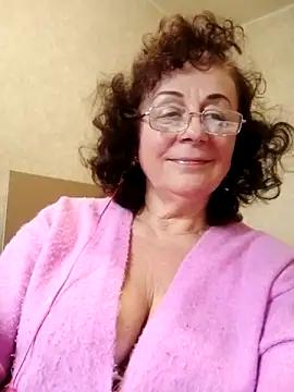 Julia5439 from StripChat is Freechat