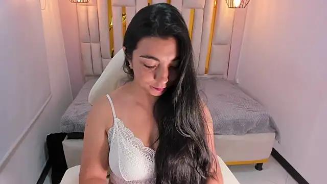 Karla_hernandez_ from StripChat is Freechat