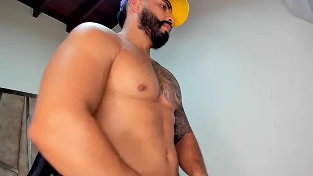 LeandroRusso from StripChat is Freechat