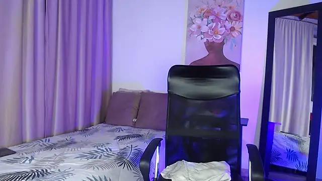 LiaWhite_x from StripChat is Freechat