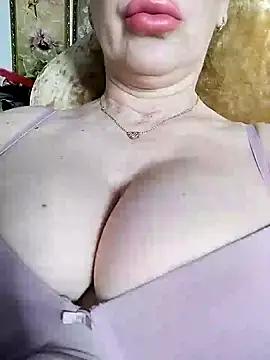 lindaledi2 from StripChat is Freechat