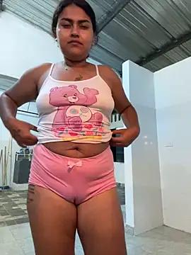 LunaEscobar from StripChat is Freechat