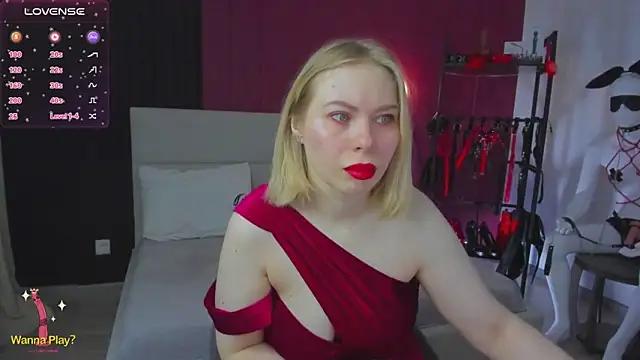 Mary_blonde from StripChat is Freechat