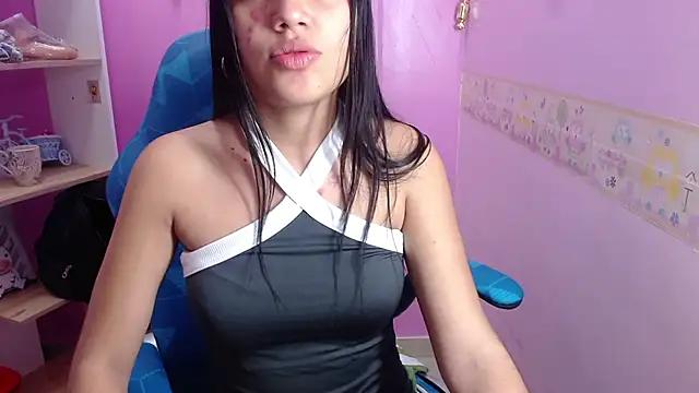 Melody_Suarez_ from StripChat is Freechat