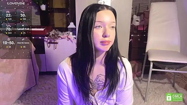 michelle_windrose from StripChat is Freechat