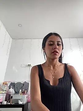 sophie_conor from StripChat is Freechat