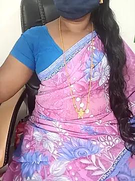 Tamil-hotwife from StripChat is Freechat