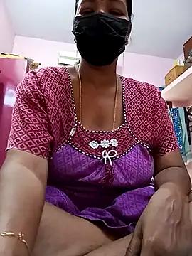 Tamil_sreelekha from StripChat is Freechat