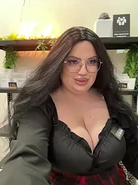 VladaWhite from StripChat is Freechat