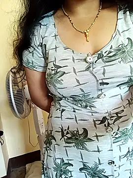 yourtamilcouple from StripChat is Freechat